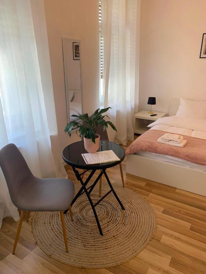 Apartament Plopilor Studios シビウ エクステリア 写真