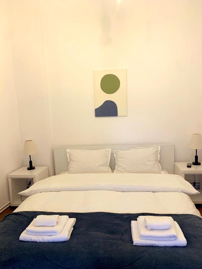 Apartament Plopilor Studios シビウ エクステリア 写真
